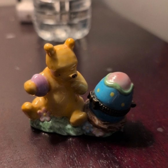 Winnie The Pooh Figurine with Easter Egg - Picture 1 of 6